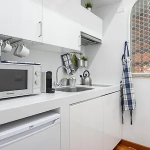  Apartment Design Trevi Fountain