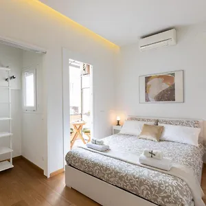  Apartment Trevi House