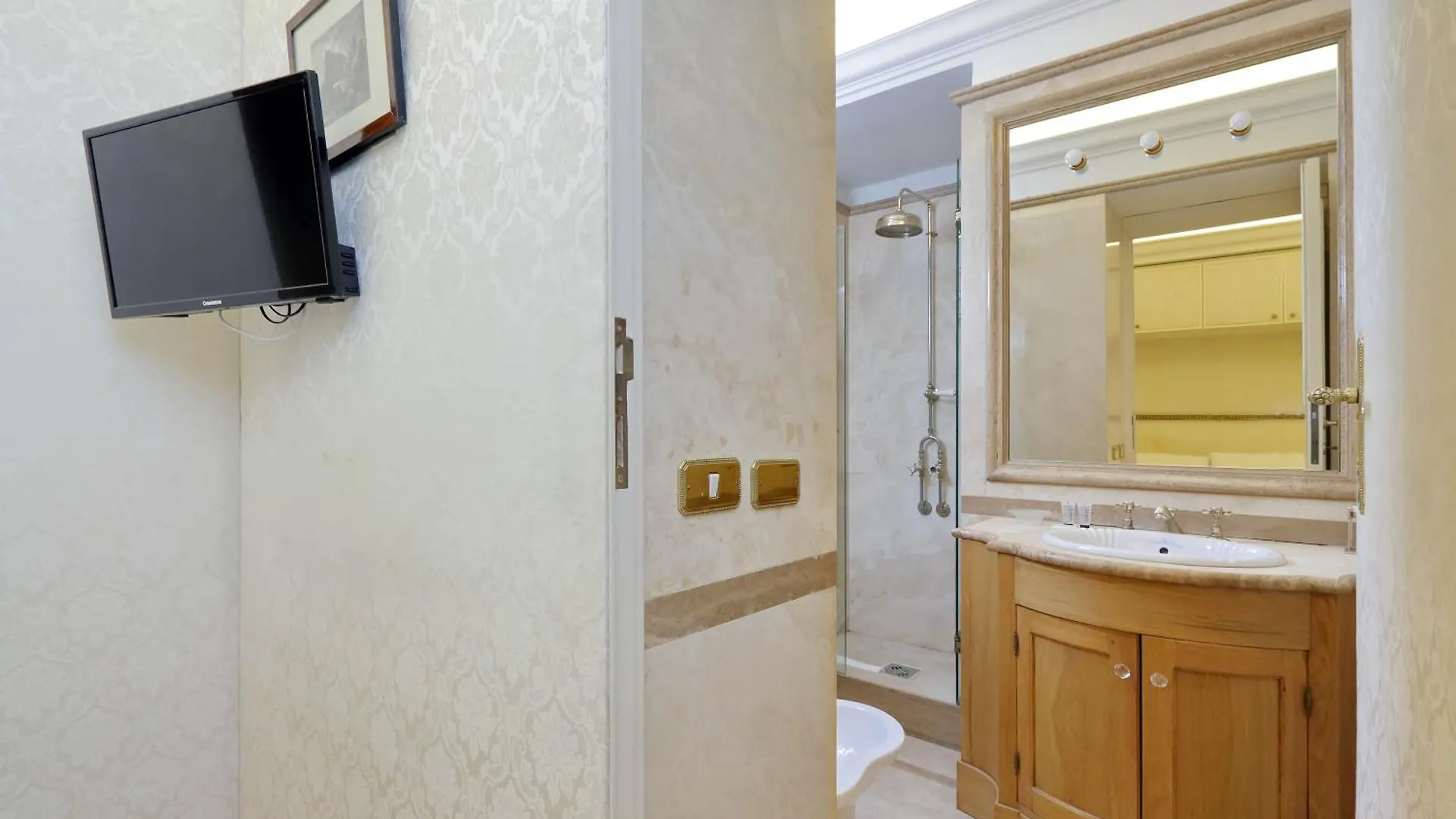 Tritone Luxury House Apartment Rome